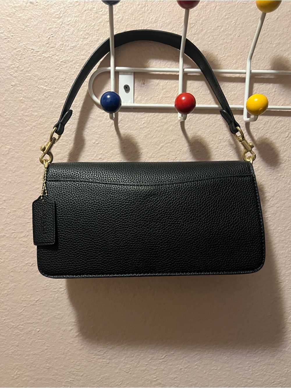 Coach Black Pebbled Leather Shoulder Bag with Gold 'C' Buckle - Picture 2 of 2